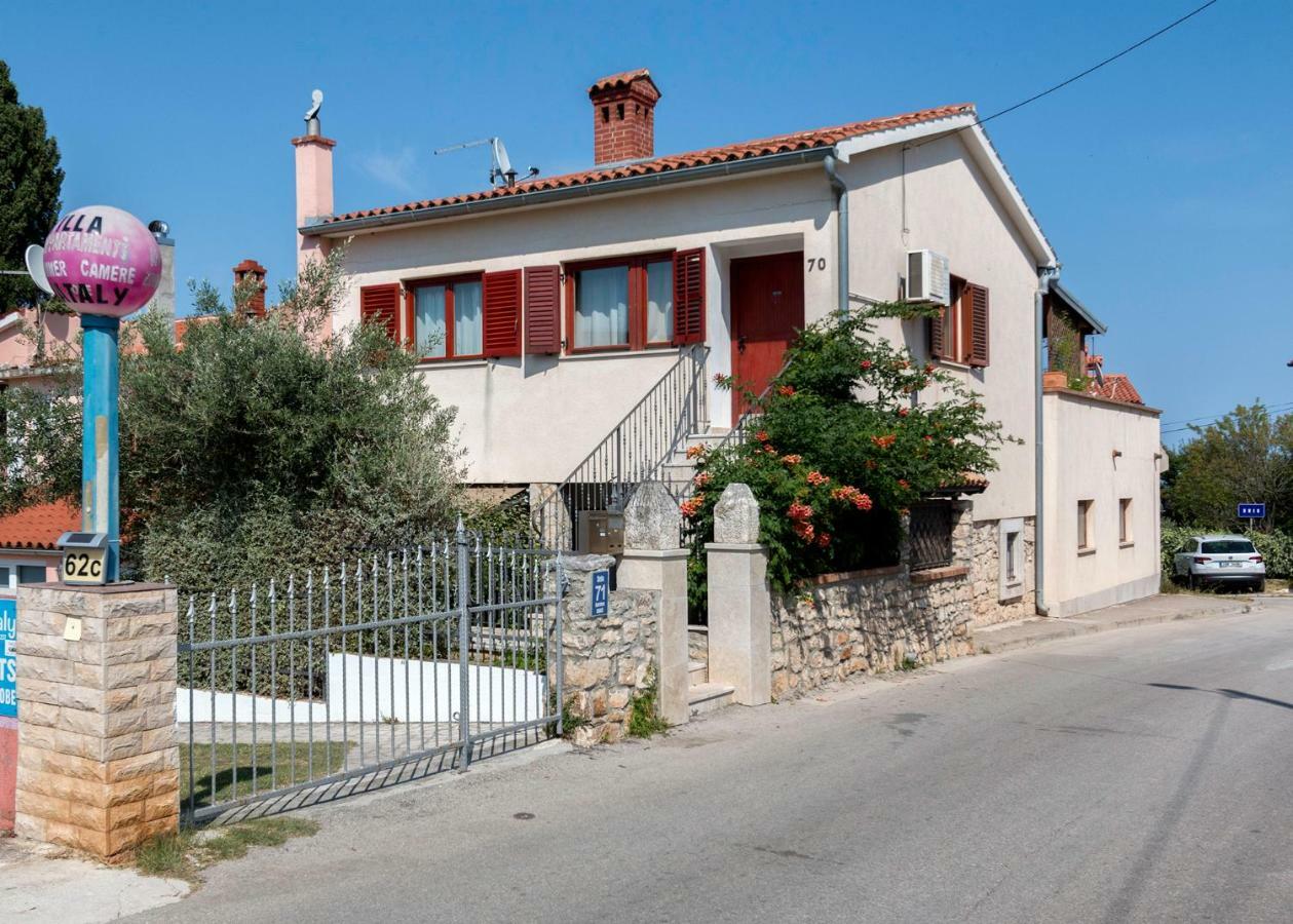Meri Premantura Exterior photo
